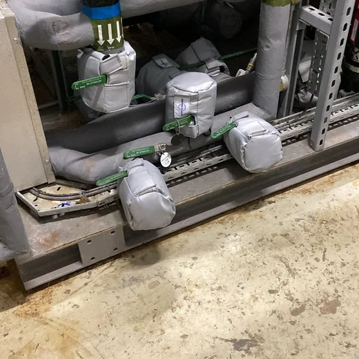 Removable insulation jackets fitted to commercial plant valves