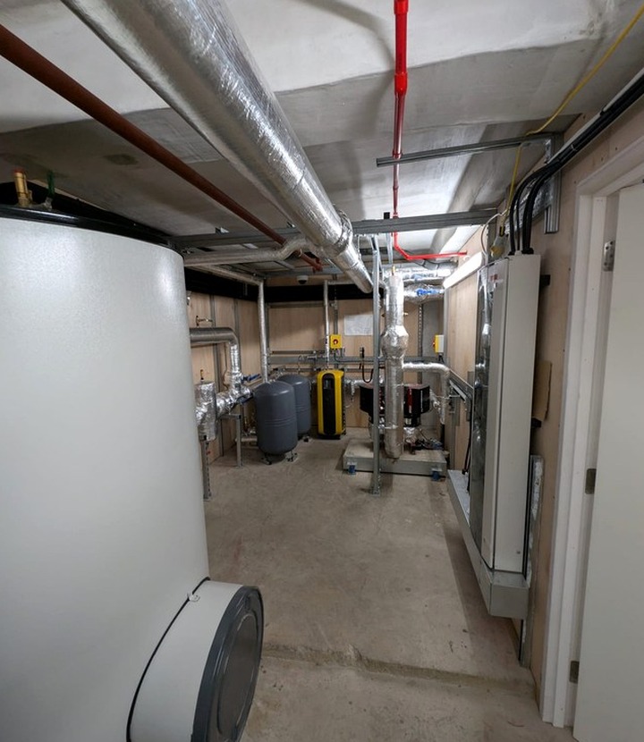 Plant room insulation detail with access around valves and fittings